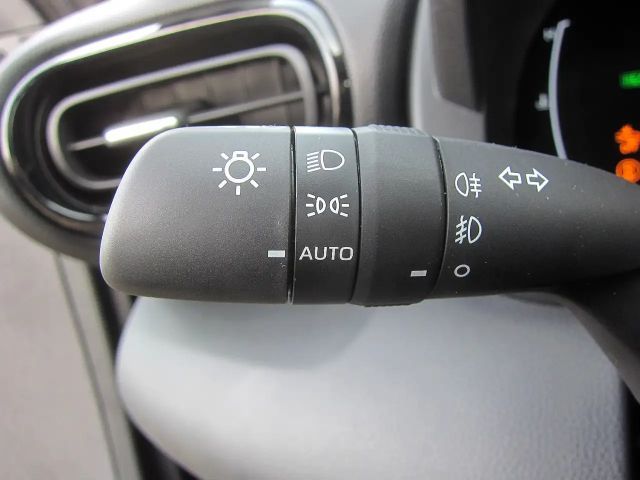 Toyota Yaris 1.5 Teamplayer ACC+LED+SHZ+Fernlichtass.