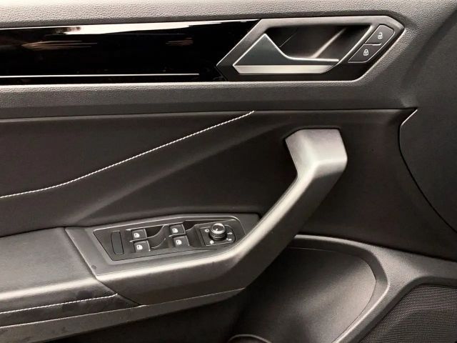 Volkswagen T-Roc 1.5 TSI Cabriolet R-Line