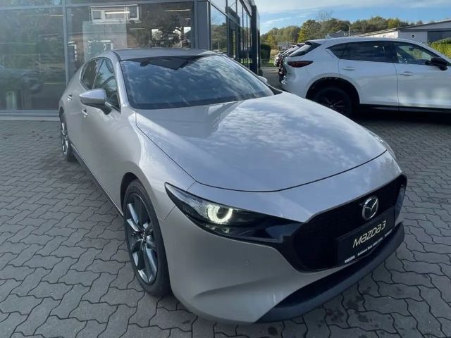 Mazda 3 S SkyActiv