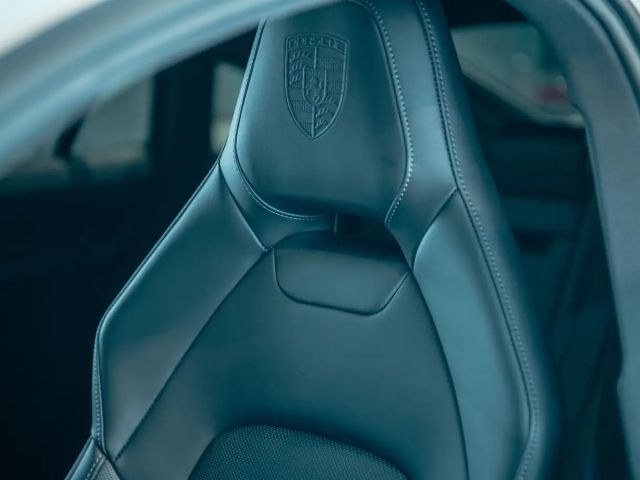 Porsche Panamera 4 E-Hybrid