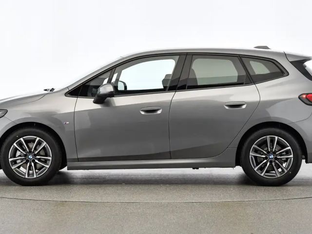 BMW 218 218d Active Tourer Sedan