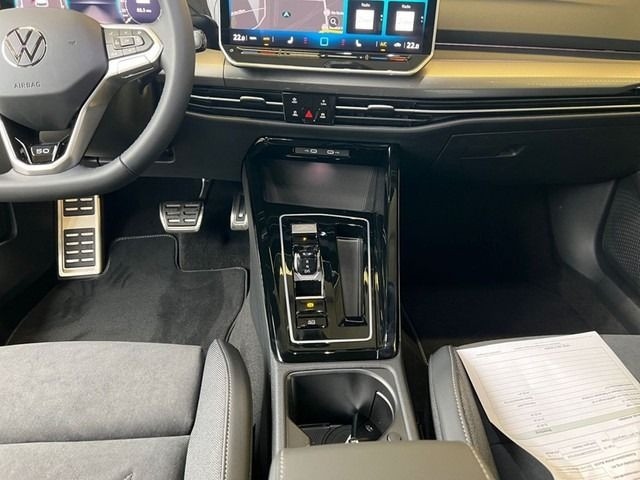 Volkswagen Golf 1.5 eTSI