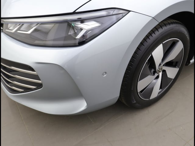 Volkswagen Passat 1.5 eTSI Business DSG