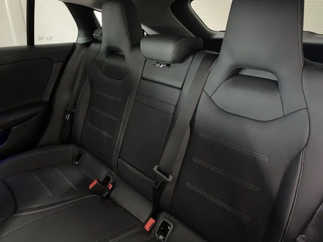 Mercedes-Benz CLA 180 Progressive