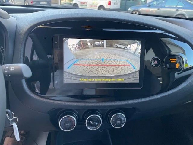 Toyota Aygo Hatchback Play VVT-i