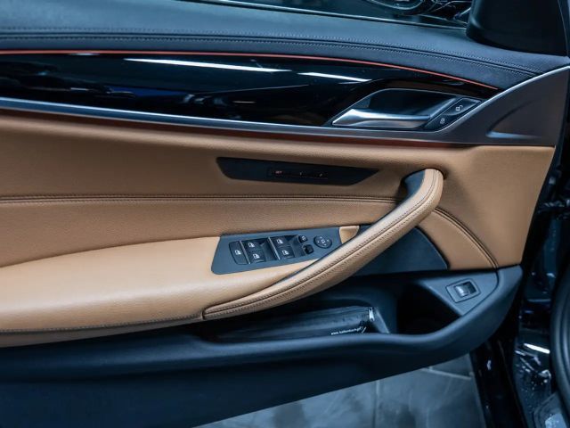 BMW 520 520d Luxury Line Touring