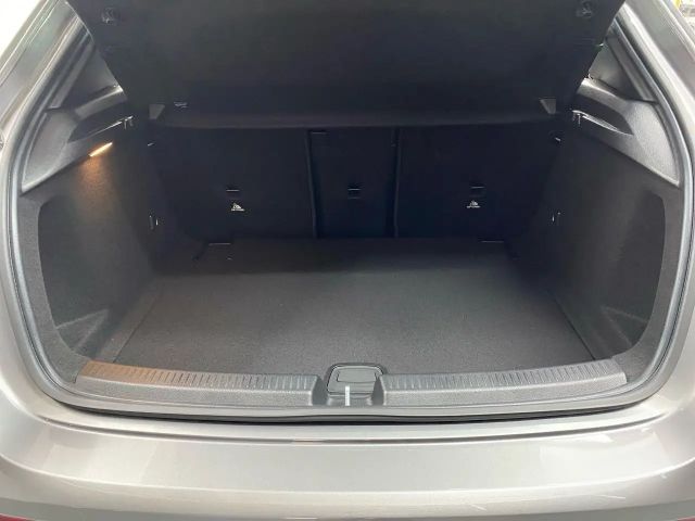 Mercedes-Benz A 180 AMG Line