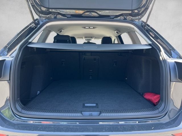 Volkswagen Golf 1.0 TSI Life Variant