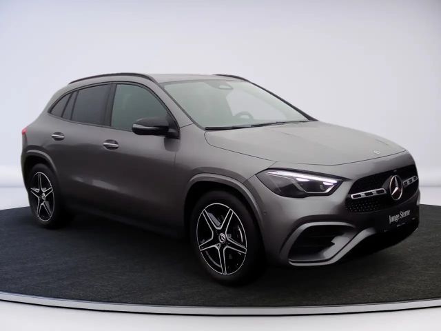 Mercedes-Benz GLA 180 AMG Line