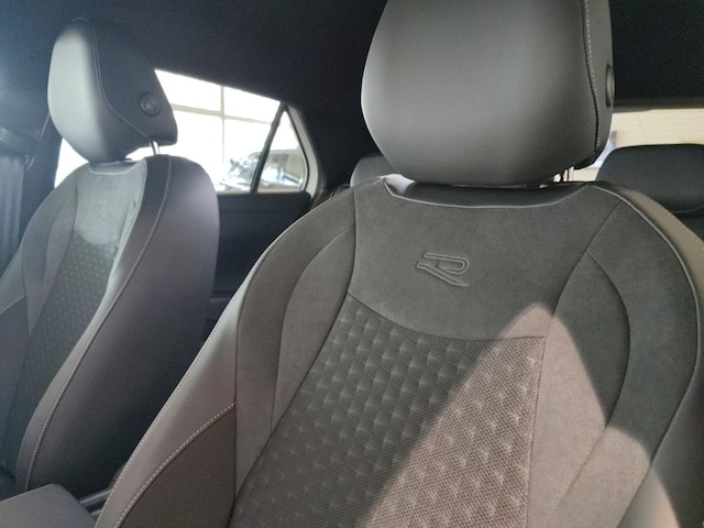 Volkswagen T-Roc 1.5 eTSI DSG R-Line