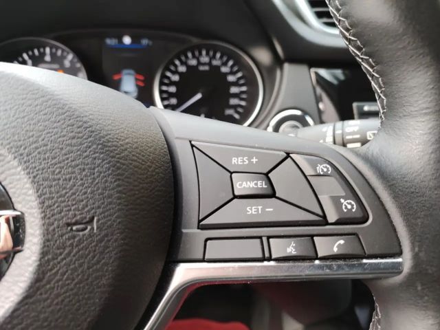 Nissan Qashqai Zama Autom PANO Navi KLIMA Sitzhzg Kamer