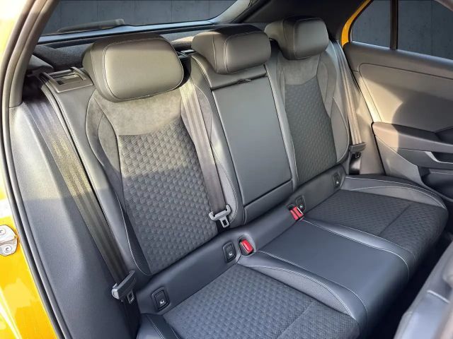 Volkswagen T-Roc 1.5 eTSI R-Line