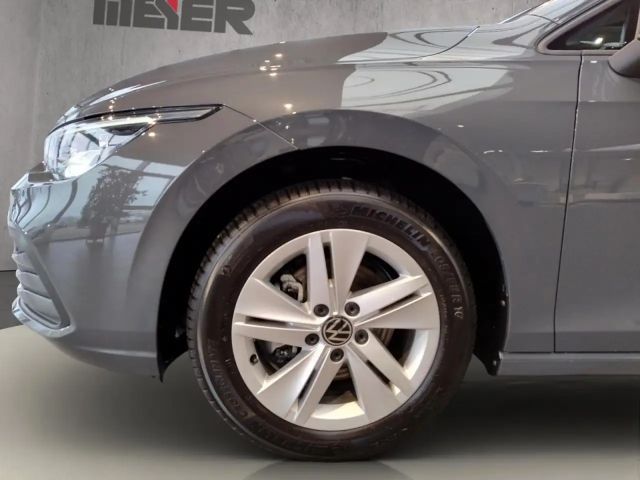 Volkswagen Golf 1.5 TSI Life Variant