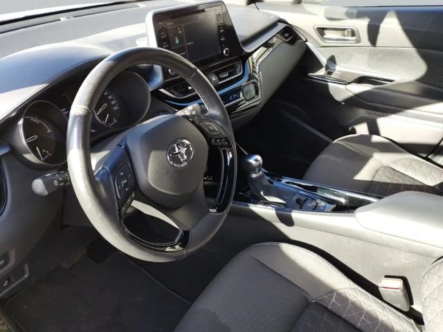 Toyota C-HR Hybride Team D