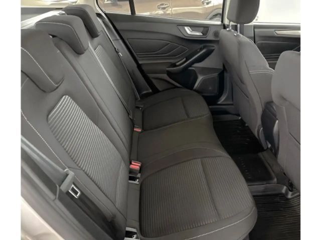 Ford Focus EcoBoost Titanium Wagon