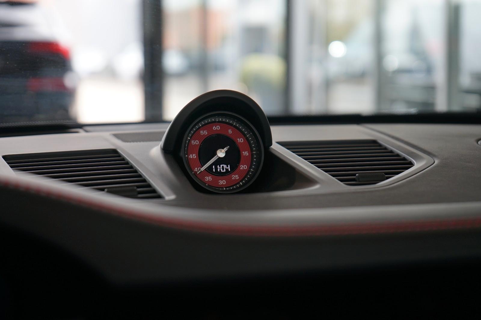 Porsche 911 992 Cabriolet Carrera GTS