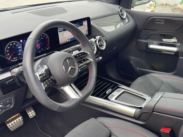 Mercedes-Benz B 200 7GAUT,AMGLine,PRDACH,Navi,Kamera,Parksassist,Alu