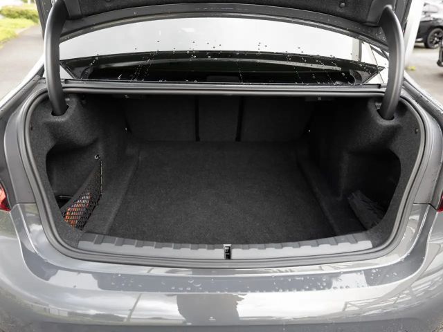 BMW 320 320d M-Sport Sedan xDrive