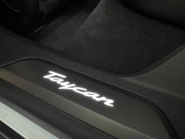 Porsche Taycan S Turbo