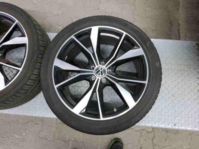 Volkswagen Tiguan 2.0 TSI DSG