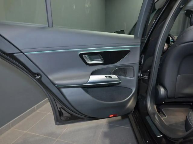 Mercedes-Benz E 200 AVANTGARDE Estate