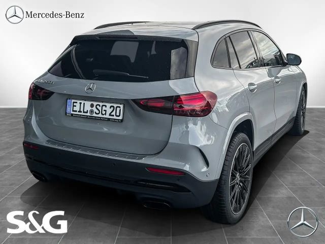 Mercedes-Benz GLA 200 AMG Line GLA 200 d