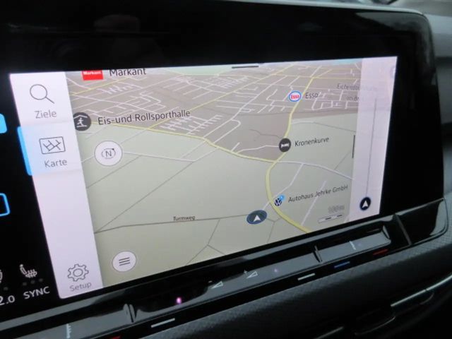 Volkswagen Golf 1.5 eTSI DSG IQ.Drive