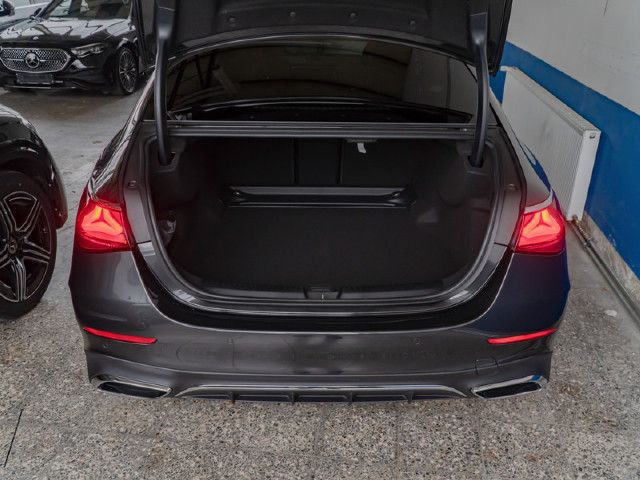 Mercedes-Benz E 200 AMG Line Sedan