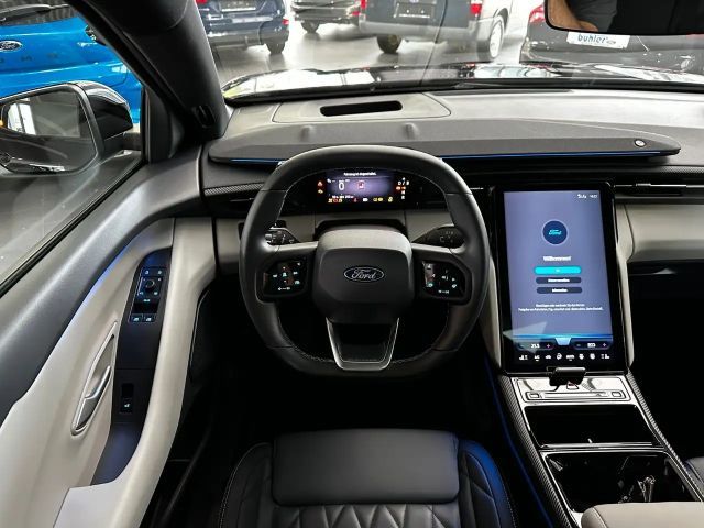 Ford Explorer Premium RWD