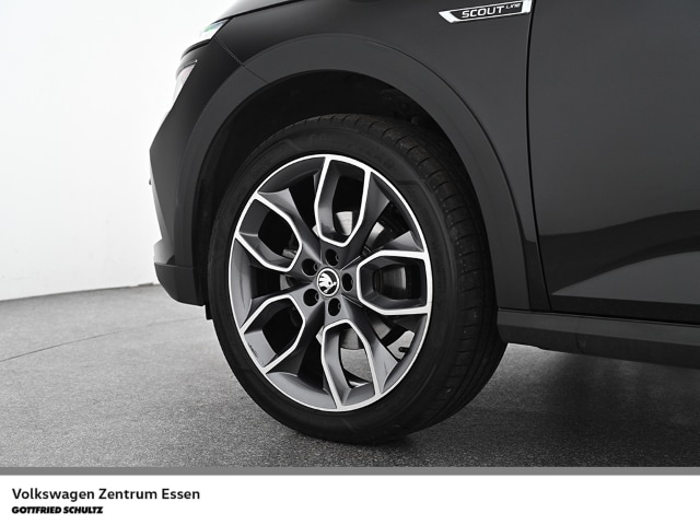 Skoda Kamiq KAMIQ Scoutline TSI DSG LED AHK Panorama Navi