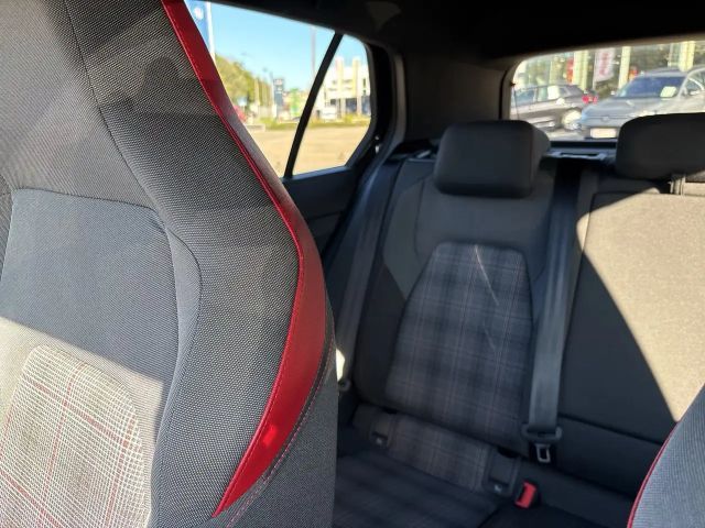 Volkswagen Golf DSG GTI