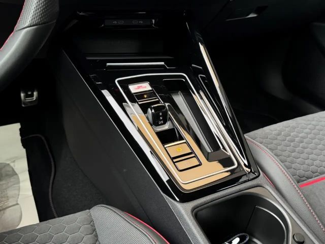 Volkswagen Golf 2.0 TSI GTI