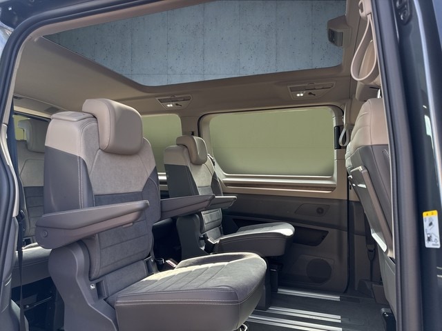 Volkswagen Multivan 2.0 TDI Lang Style T7