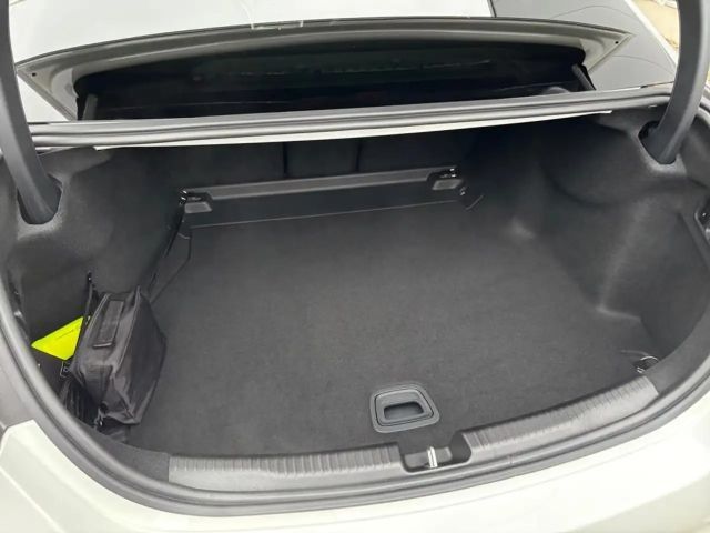 Mercedes-Benz C 180 AMG Line Sedan