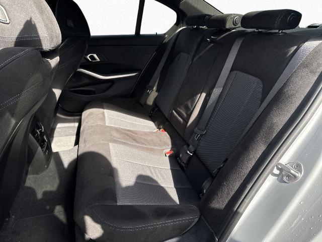 BMW 320 320i Sedan xDrive