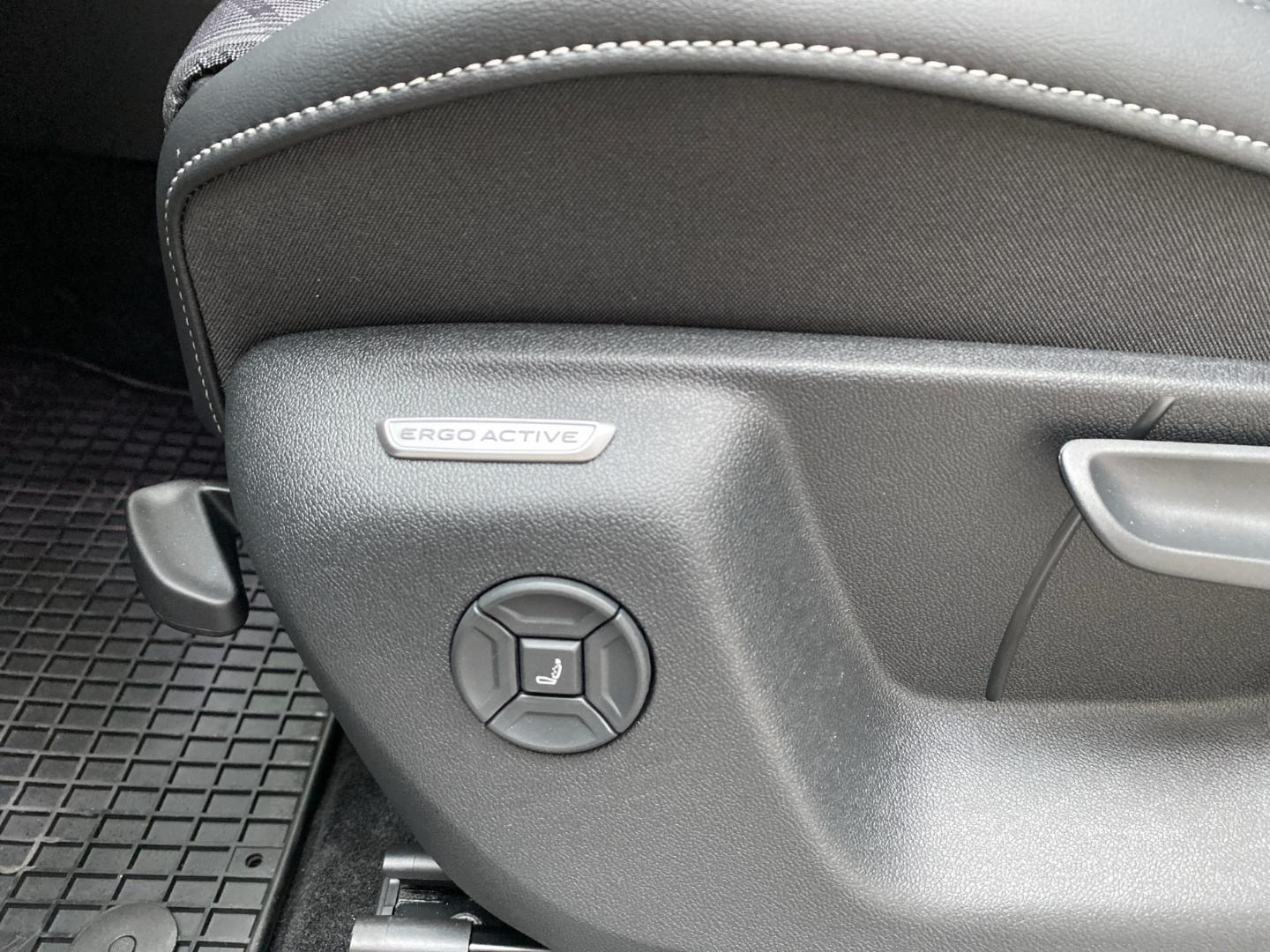 Volkswagen Tayron 1.5 TSI R-Line eHybrid