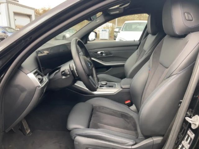 BMW 330 330e M-Sport