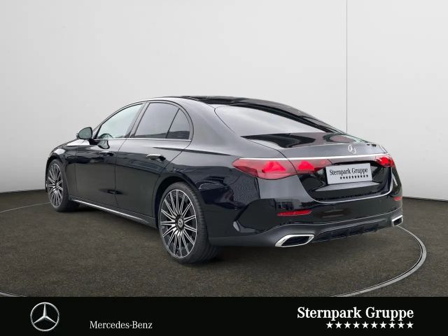 Mercedes-Benz E 200 Sedan