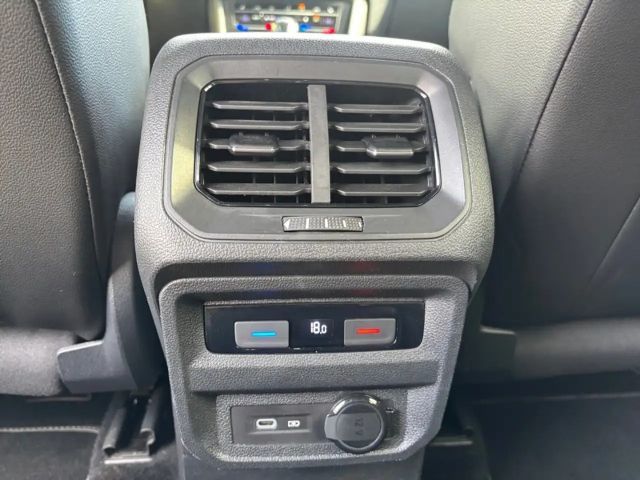 Volkswagen Tiguan 1.5 TSI DSG R-Line