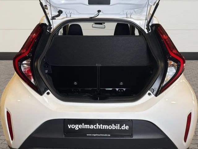 Toyota Aygo 1.0 VVT-i Hatchback Play