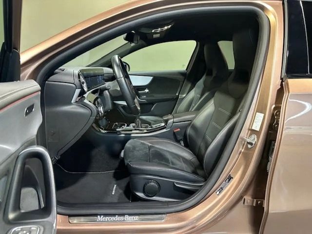 Mercedes-Benz A 180 A 180 d AMG Line