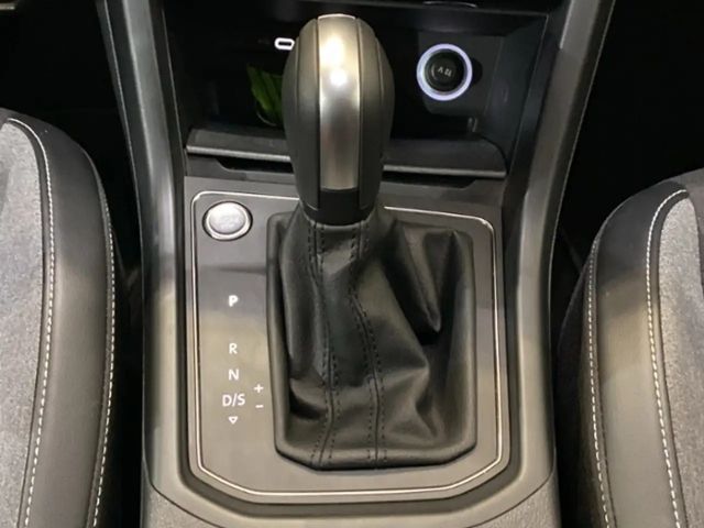 Volkswagen Touran 1.5 TSI DSG