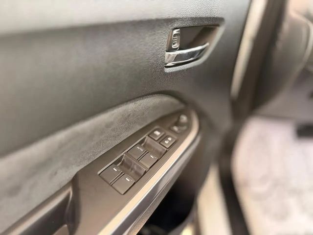 Suzuki Vitara AllGrip Flash Hybrid