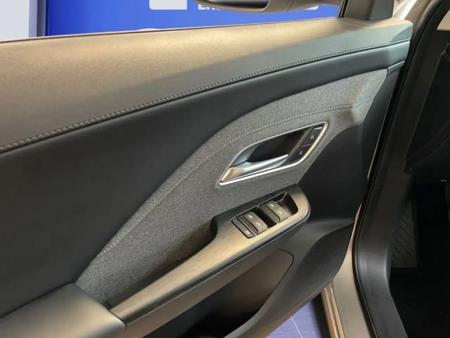 MG ZS Standard range