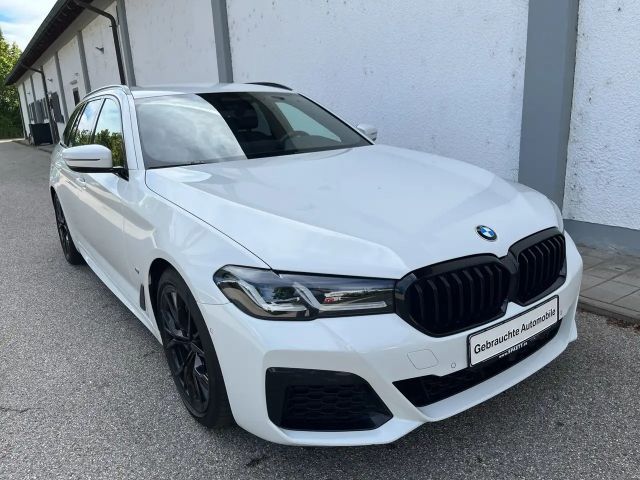 BMW 540 540d M-Sport Touring xDrive