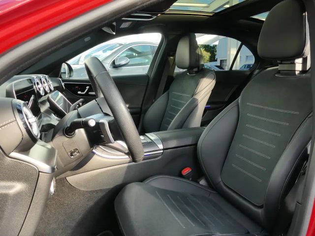 Mercedes-Benz C 200 AMG Line Sedan