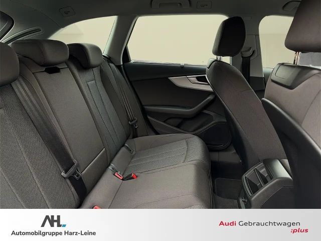 Audi A4 35 TDI Avant S-Line