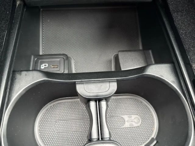 Mercedes-Benz B 180 El. Fondsitzverst. Navi Digitales Cockpit Memory S