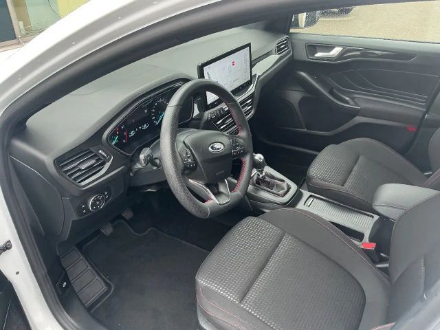 Ford Focus EcoBoost ST Line