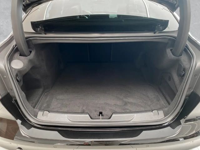 Jaguar XE HSE P250 R-Dynamic